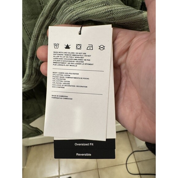 NWT Nike Yoga Therma-FIT Luxe Sz M Reversible Kimono Wrap Jacket Green Oversized - Picture 10 of 11